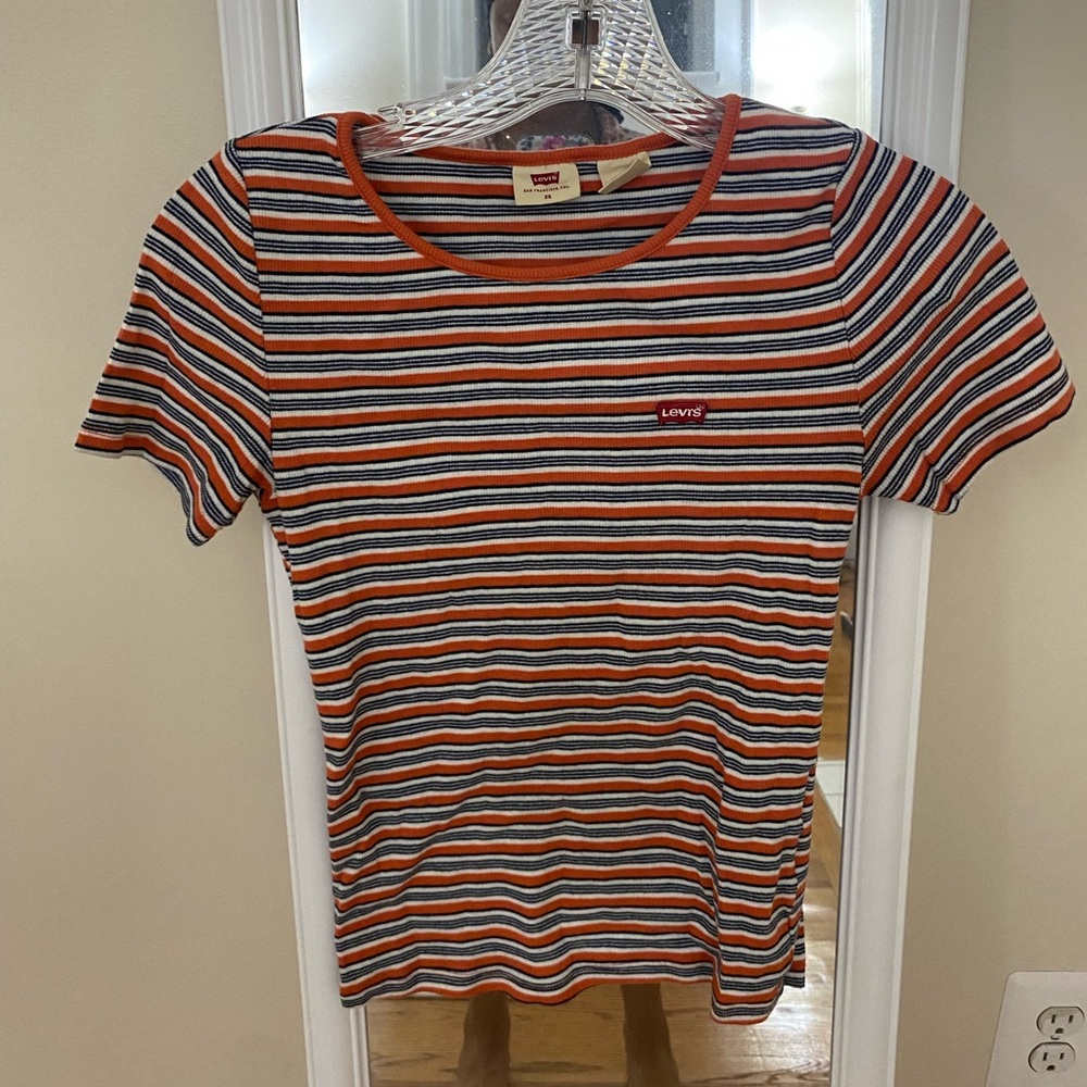 Levi’s | Size XS | Stripped tee